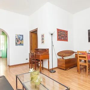 In Santini Apartamento Roma