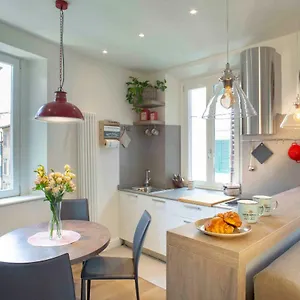 Appartement With, Florence